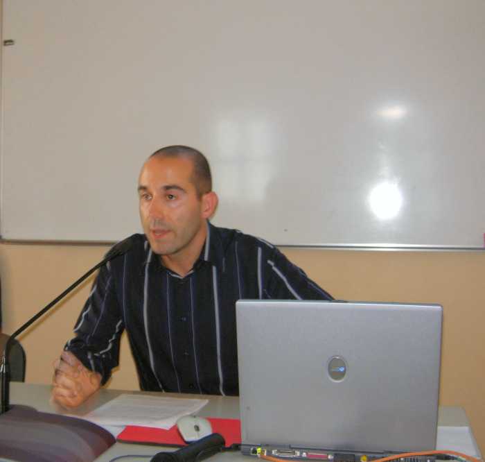 Momenti e relatori della prima giornata del Convegno del 16 e 17 giugno 2007 a Macerata: intervento Professor Claudio Di Felice dell'Università di Macerata.