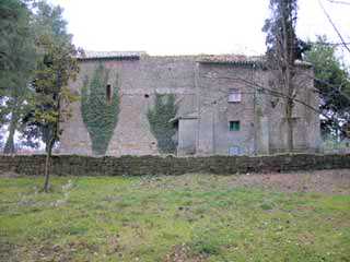 Montefiascone (VT). Palazzetto Commendale in località SS. Giovanni e Vittore in Selva: foto tratte dal sito Internet http://www.commendaviterbo.it/ 