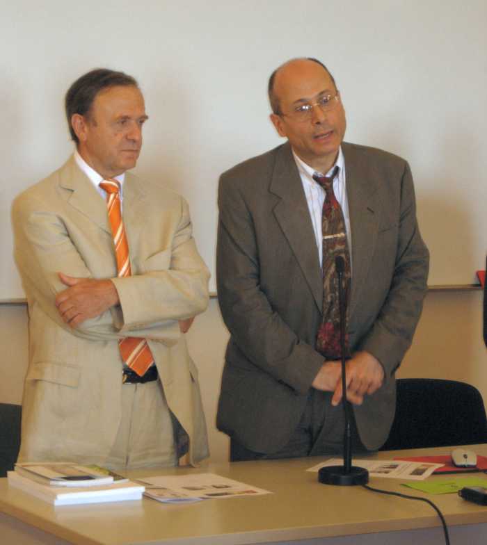 Momenti e relatori della prima giornata del Convegno del 16 e 17 giugno 2007 a Macerata: saluti del Professor Gianfranco Paci, Preside della Facoltà di Lettere dell'Università di Macerata.